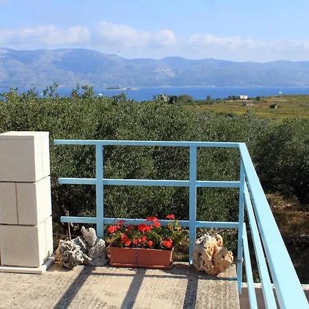 By The Sea Lumbarda, Korcula - 4376 *