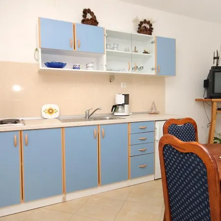 By The Sea Lumbarda, Korcula - 4376 *