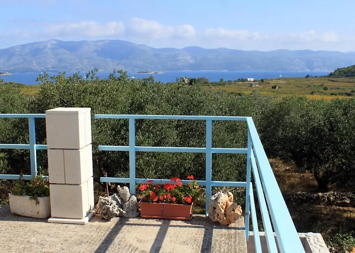 By The Sea Lumbarda, Korcula - 4376 *